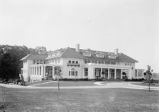 Columbia Country Club - Buildings, 1912. Creator: Harris & Ewing.