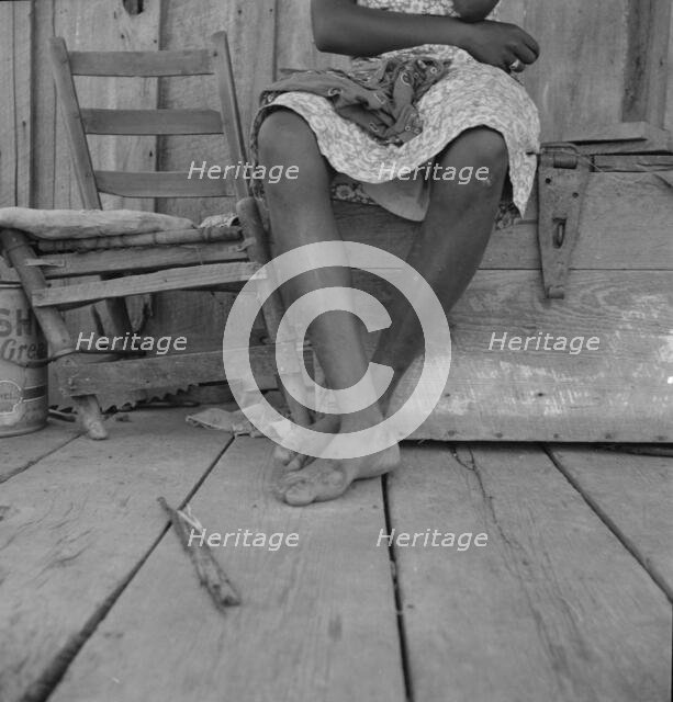 Wife of Mississippi sharecropper, 1937. Creator: Dorothea Lange.