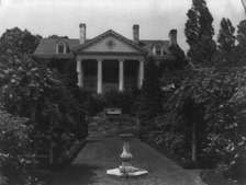 Franklin McFadden home, Radnor Valley Farm, Rosemont, Pennsylvania, 1919. Creator: Frances Benjamin Johnston.