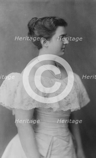 Frances F. Cleveland, February 1897. Creator: Frances Benjamin Johnston.