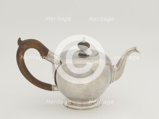 Teapot, 1740/55. Creator: Jacob Hurd.