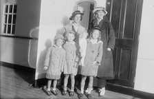 Mrs. A.B. Cooke -- Frances Coffee -- Cooke Children, 1915. Creator: Bain News Service.