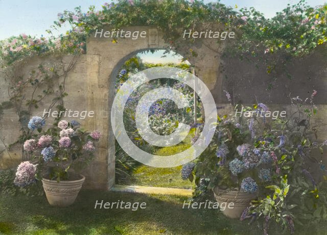 "Gray Gardens," Robert Carmer Hill house, Lily Pond Lane, East Hampton, New York, c1916. Creator: Frances Benjamin Johnston.