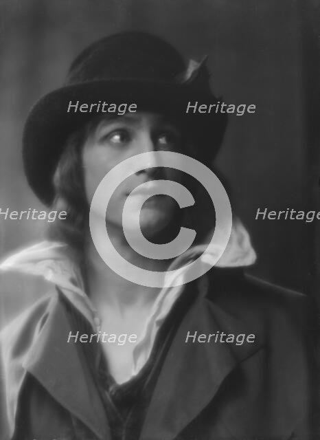 Tellegen, Louis, Mr., in costume, between 1913 and 1942. Creator: Arnold Genthe.