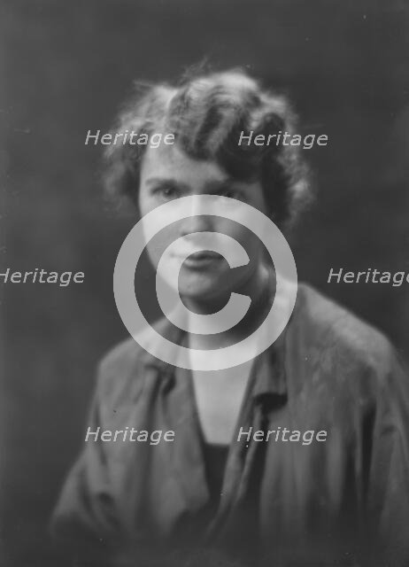 Mrs. H.D. Newson, portrait photograph, 1918 Apr. 10. Creator: Arnold Genthe.