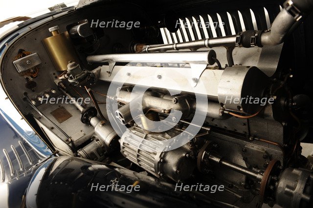 Bugatti type 55 1932. Artist: Simon Clay.