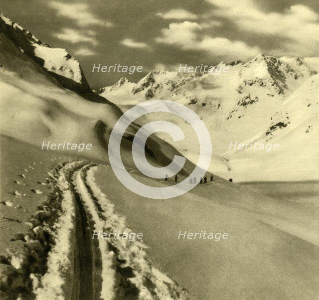 Skiing on the Alpeiner Ferner glacier in the Stubai Alps, Austria, c1935. Creator: Unknown.