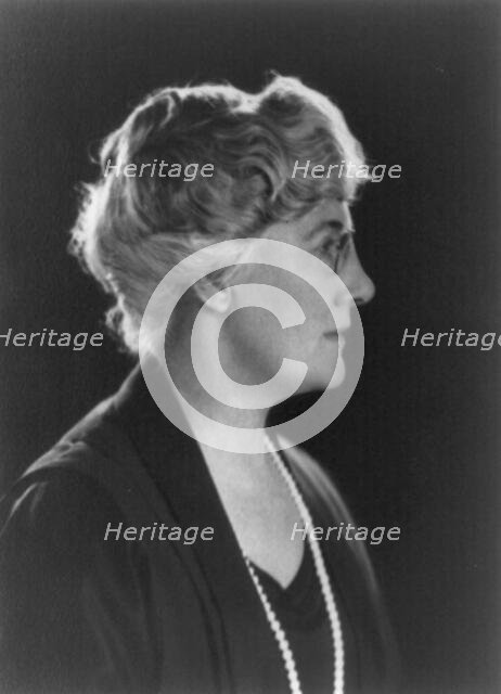 Mattie Edwards Hewitt, between c1890 and c1910. Creator: Frances Benjamin Johnston.