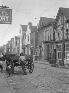 [View looking south on King Street, Charleston, South Carolina, between 1920 and 1926. Creator: Arnold Genthe.