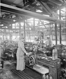 Machine worker, Cunard Shell Works, Birkenhead, Merseyside, 1917. Artist: Bedford Lemere and Company