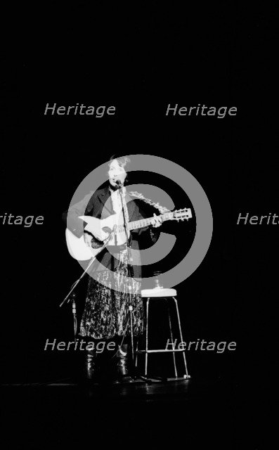Joan Baez, Odeon Hammersmith, 1977.    Artist: Brian O'Connor.