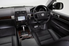 2009 Volkswagen Touareg V6 Tdi Artist: Unknown.