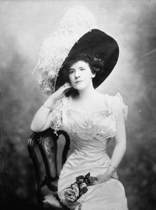 Nina Napier, 1913. Creator: Bain News Service.