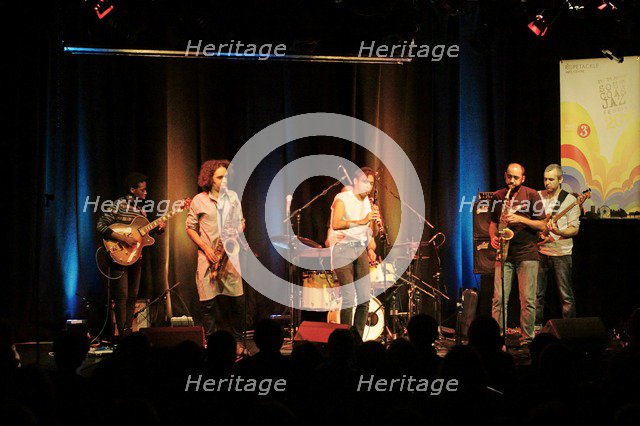Idris Rahman, Shirley Tetteh and Chris Williams (alto sax), Ropetackle Arts Centre, Shoreham, West S Artist: Brian O'Connor.