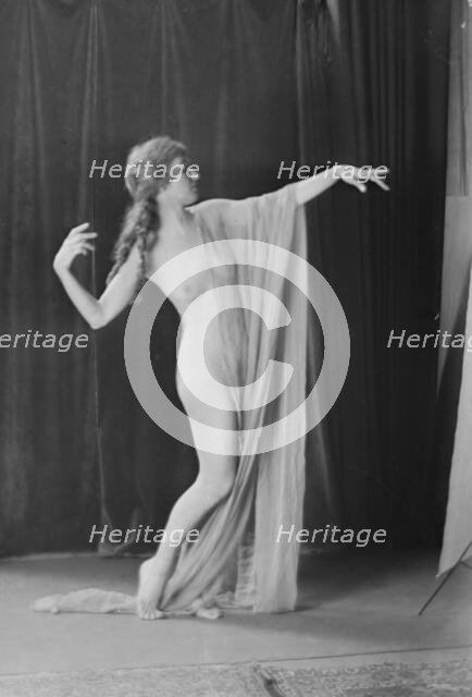 Broglie, Jean, Miss, portrait photograph, 1918 Apr. 18. Creator: Arnold Genthe.