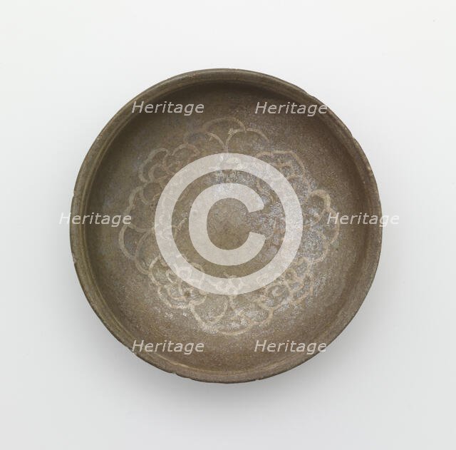 Dish, Safavid period, 17th century. Creator: Unknown.