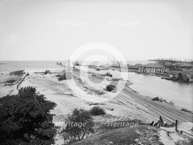 Harbor entrance, Ashtabula, Ohio, c1900. Creator: Unknown.