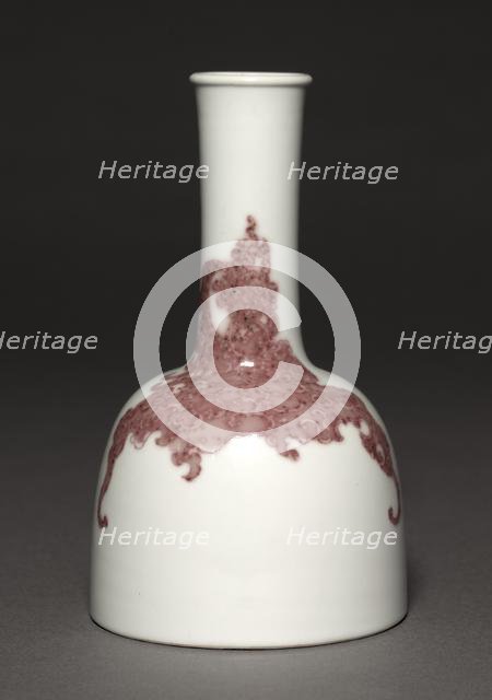 Mallet-Shaped Bottle with Phoenixes, 1662-1722. Creator: Unknown.