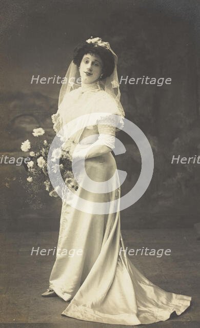 Arthur Grayson, dressed as a bride, for "The Jollity Boys", 1909. Creator: Unknown.