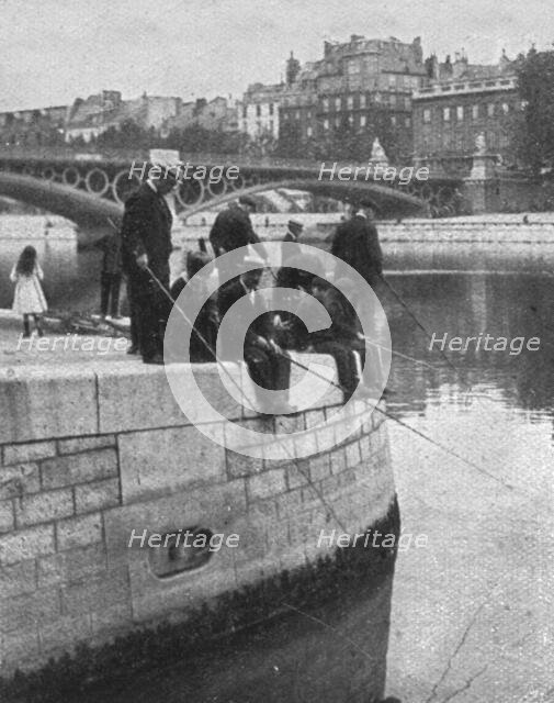 'Paris pendant la "Bataille de Paris"; l'ouverture de la peche, le 16 juin', 1918. Creator: Unknown.
