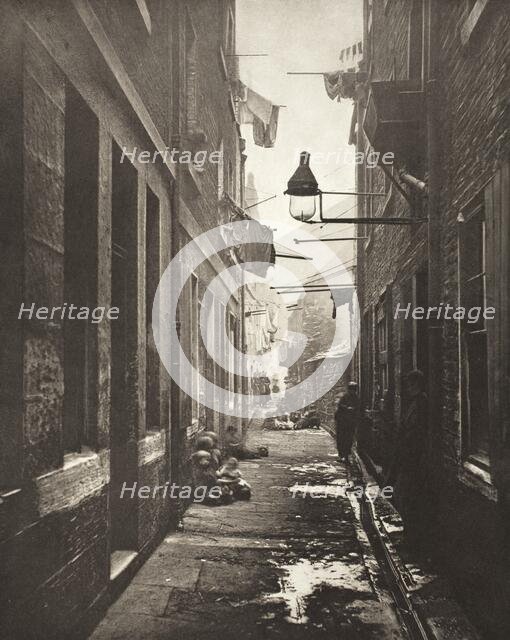 Close No. 80 High Street (#11), Printed 1900. Creator: Thomas Annan.