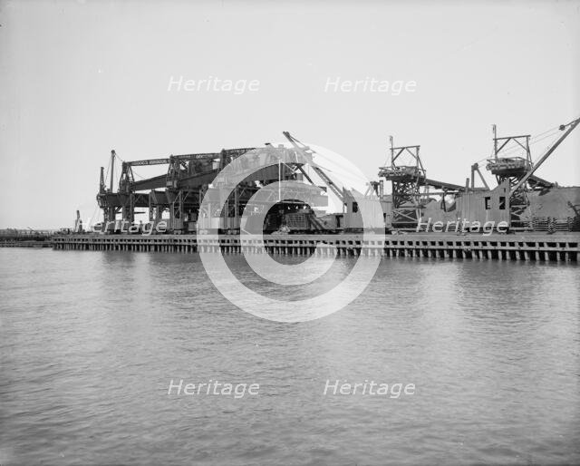 Clam shell ore unloading plant, Conneaut, Ohio, ca 1900. Creator: Unknown.