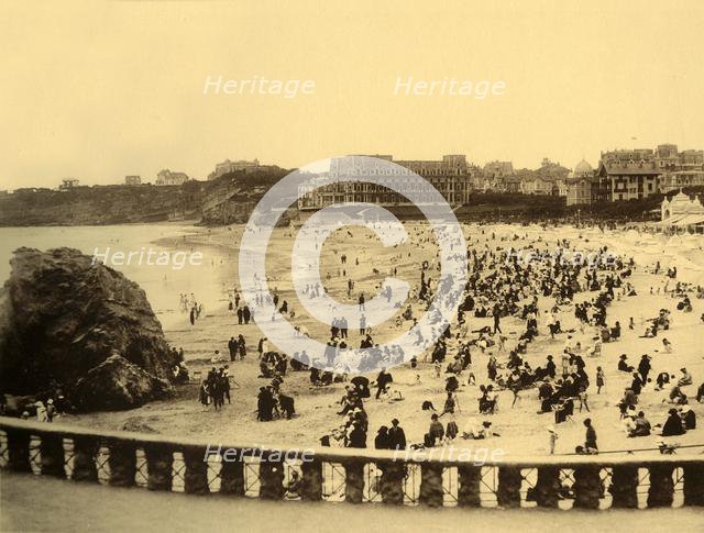 'Biarritz - A la Grande Plage, c1930. Creator: Unknown.