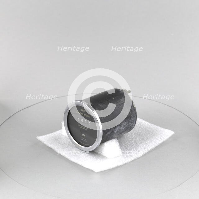 Indicator, Engine Hours. Creator: Smith's Cricklewood Works Ltd..