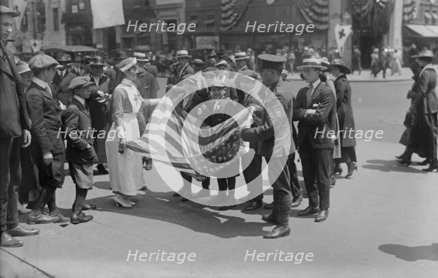 Collecting for Red + [Cross] (Countess Mazzuchi), 1918. Creator: Bain News Service.