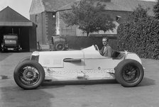 Raymond Mays in his Vauxhall-Villiers, c1930s. Artist: Bill Brunell.