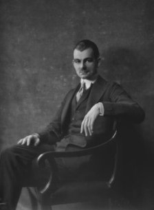 Sullivan, Noel, Mr., portrait photograph, 1915. Creator: Arnold Genthe.