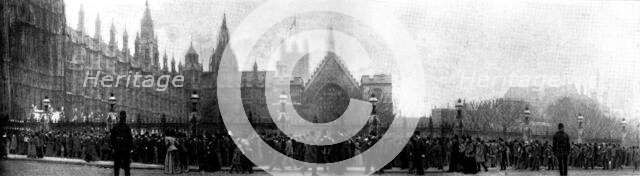 The Funeral of Mr. Gladstone: the scene outside Westminster Hall on Thursday, May 26, 1898. Creator: Unknown.