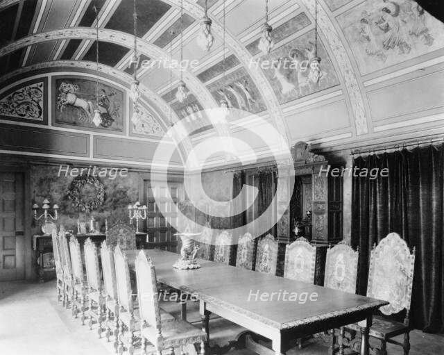 "El Fureidis," James Waldron Gillespie house, Parra Grande Lane, Montecito, California, 1917. Creator: Frances Benjamin Johnston.