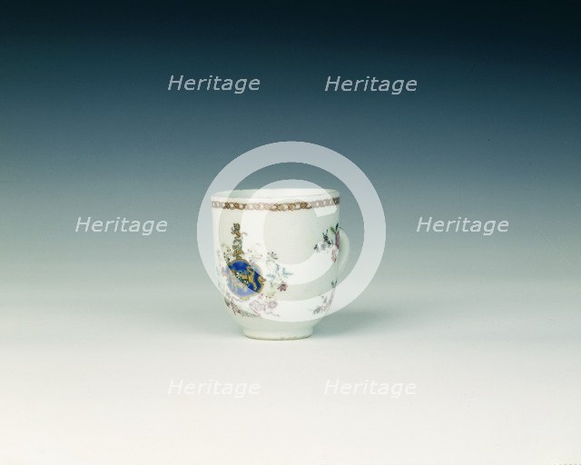 Famille rose armorial cup, Qing dynasty, Qianlong period, China, 1750-1775. Artist: Unknown