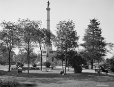 Douglas Monument, Douglas Park, Chicago, Ill., (c1907?). Creator: Unknown.