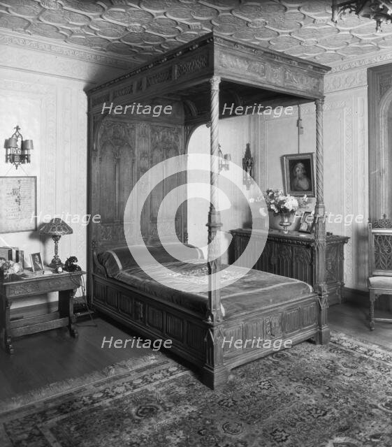 House of Mrs. Robert L. Dodge, 1933 Oct. Creator: Arnold Genthe.