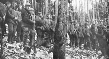 'Les derniers combats de l'Hartmannswillerkopf; prisonniers allemands faits..., 1916. Creator: Unknown.