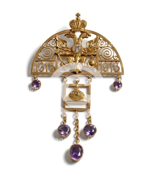 Pendant to the 300th Anniversary of the Romanov Dynasty, 1913. Artist: Holmström, Albert, (Fabergé manufacture) (1876-1925)