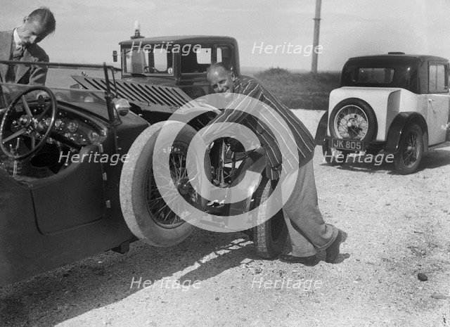 Invicta 4-seat high-chassis tourer of Donald Healey, B&HMC Brighton Motor Rally, 1930. Artist: Bill Brunell.