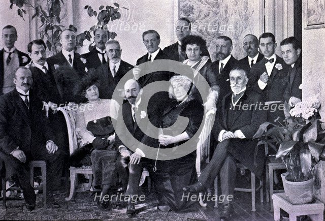 Literary meeting at F. Diaz de Mendoza home in 1914, among others: María Guerrero, the Marquis of…