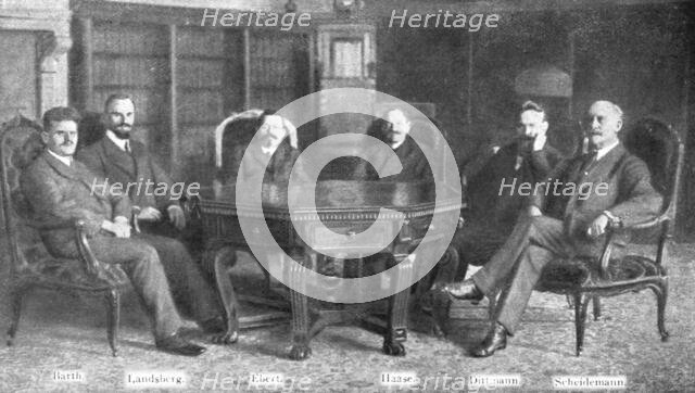 ''L'Allemagne Revolutionnaire; Le Directoire de Berlin', 1918. Creator: Unknown.