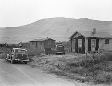 Shacktown in Altamont district, near Klamath Falls, Klamath County, Oregon, 1939. Creator: Dorothea Lange.