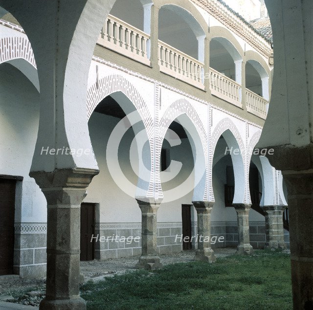 Detail of the cloister of the Sotofermoso Palace in Abadia (Caceres).