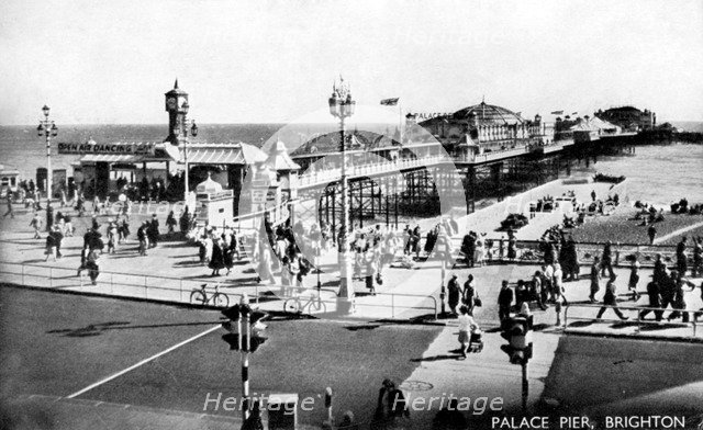 Palace Pier, Brighton, Sussex, early 20th century. Artist: Unknown