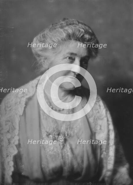 Mrs. Stow, portrait photograph, 1918 Feb. 5. Creator: Arnold Genthe.