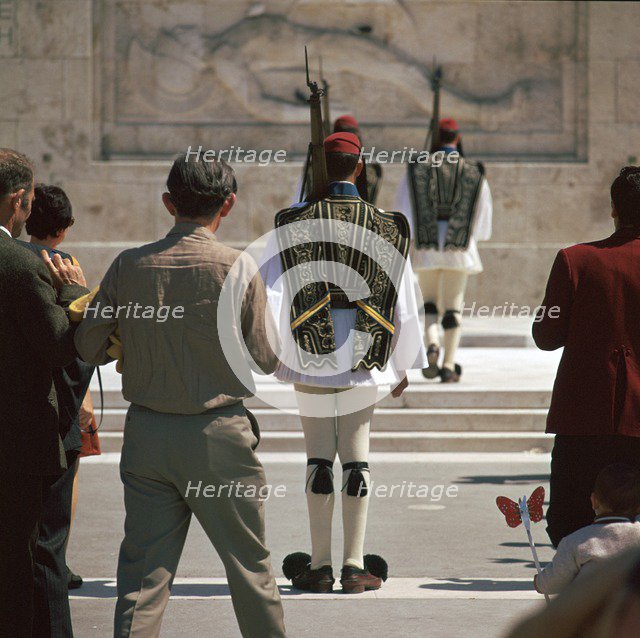 Shot of the Ezvones at the Tomb of the Unknown Soldier. Artist: Unknown