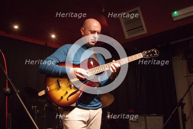 Alessio Menconi, Alessio Menconi, Nigel Price Quartet, Verdict Jazz Club, Brighton, E. Sussex, 2022. Creator: Brian O'Connor.