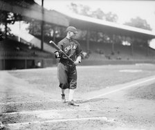 Ray Schalk, Chicago Al (Baseball), 1913. Creator: Harris & Ewing.