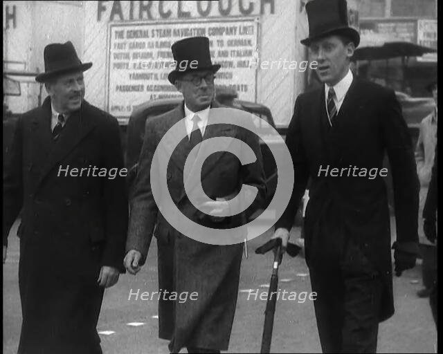 People Walking to the Houses of Parliament, 1936. Creator: British Pathe Ltd.
