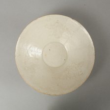 Lobed bowl with qingbai glaze with carved floral design made in the Northern Song dynasty. Artist: Unknown.